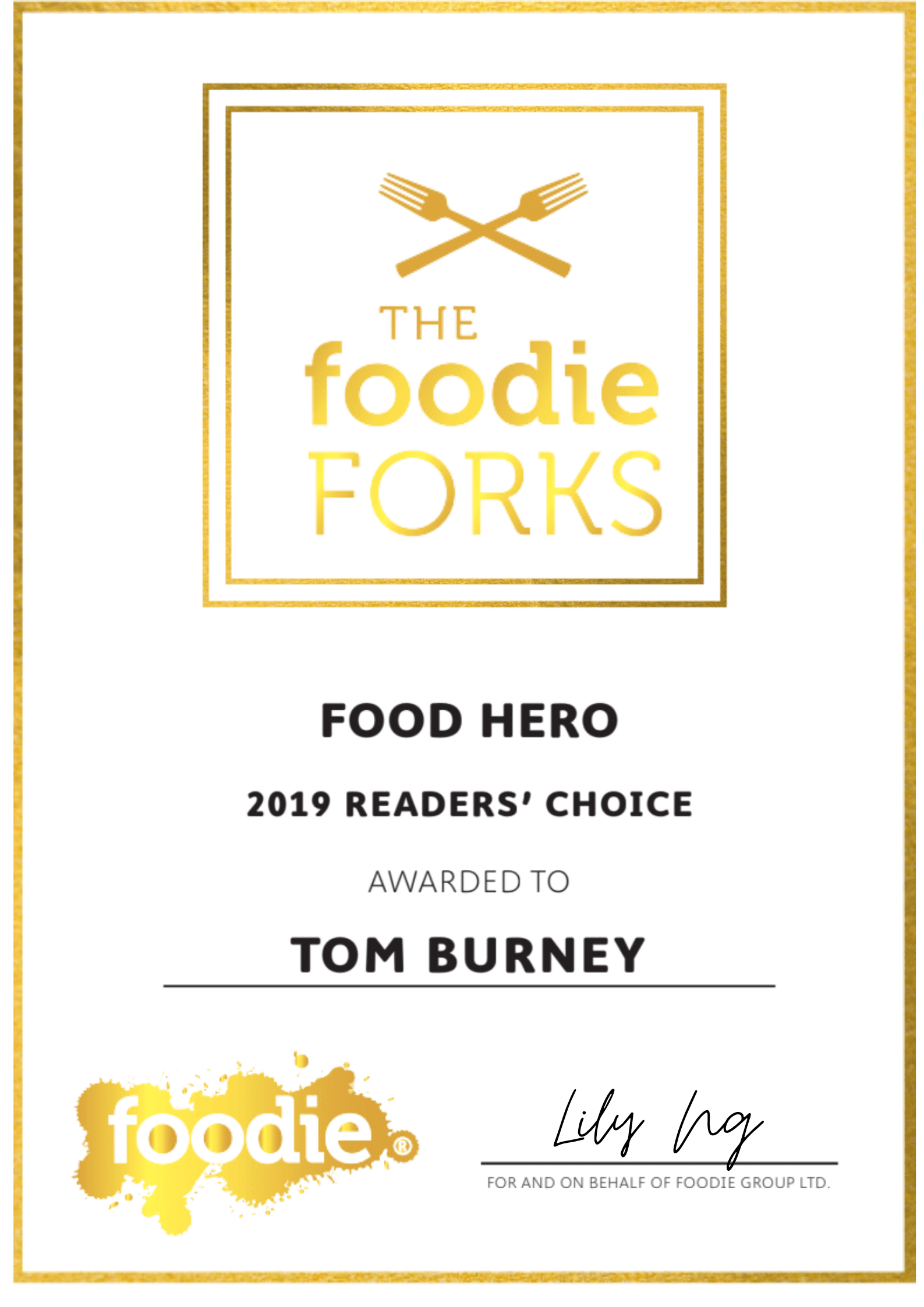'hong kong foodie hero' award to Chef Tom Burney of hong kong personal chef
